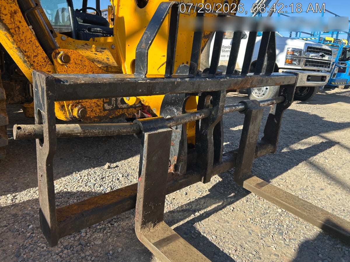 2025 JCB 510-56