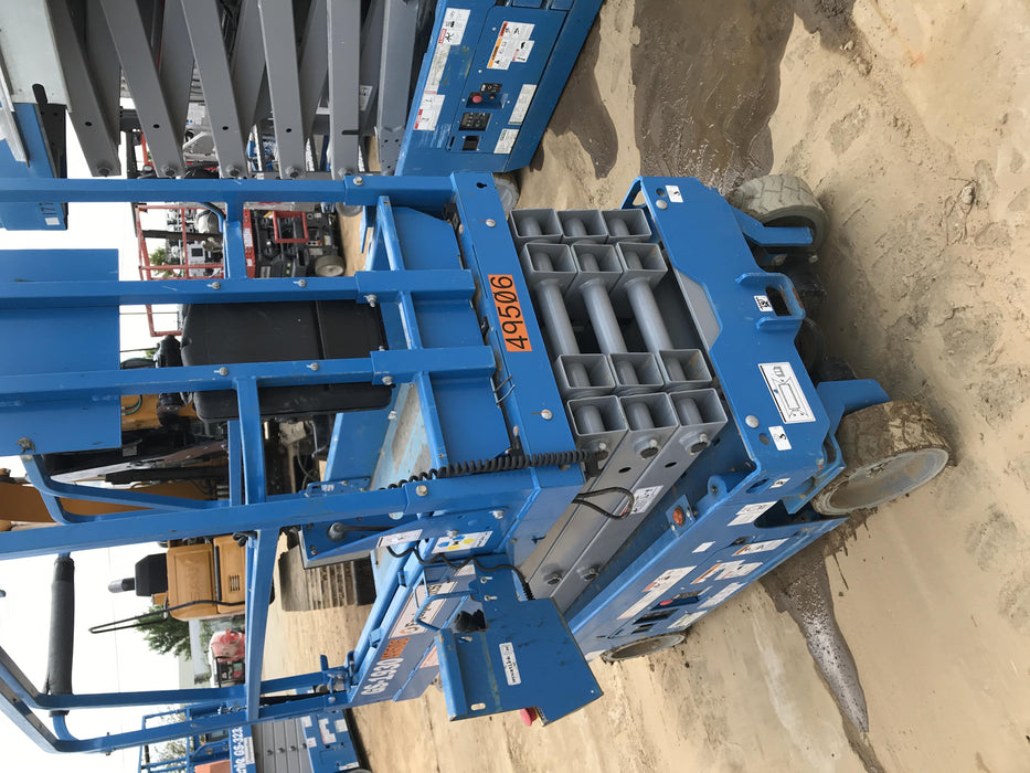 2019 Genie GS-1930 Fixed Rails with Chain Entry