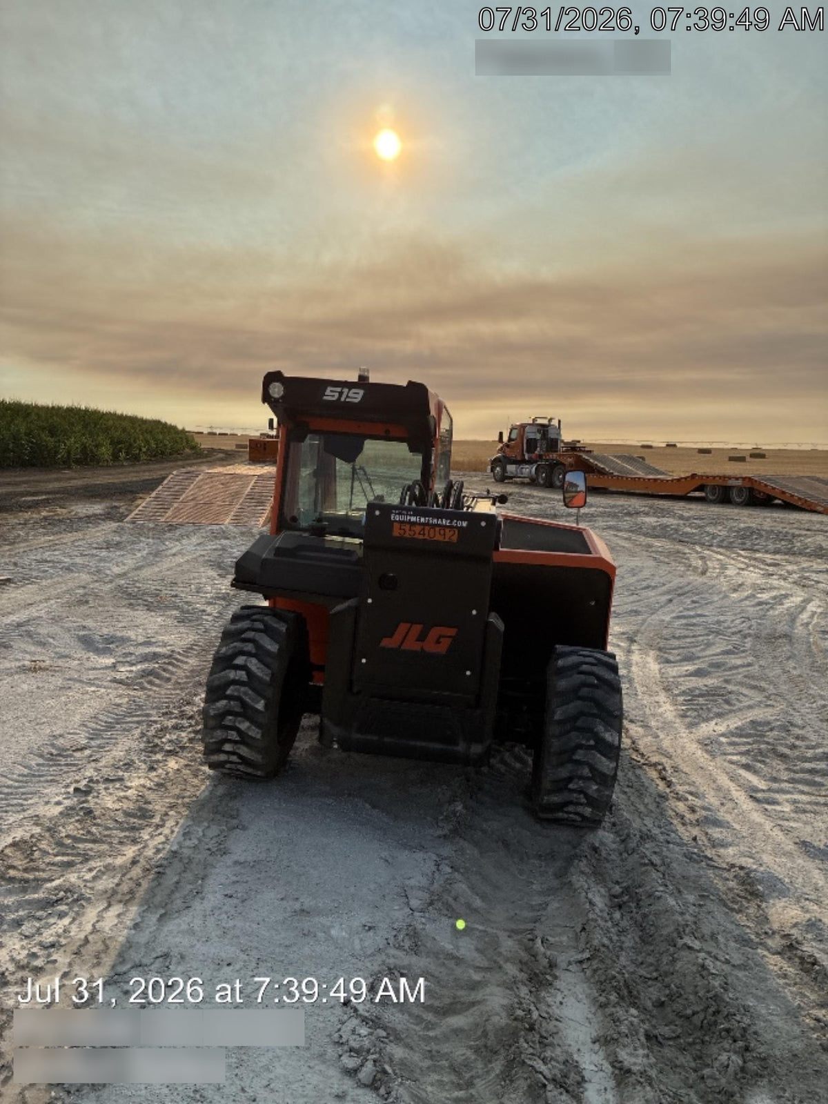 2025 JLG 519