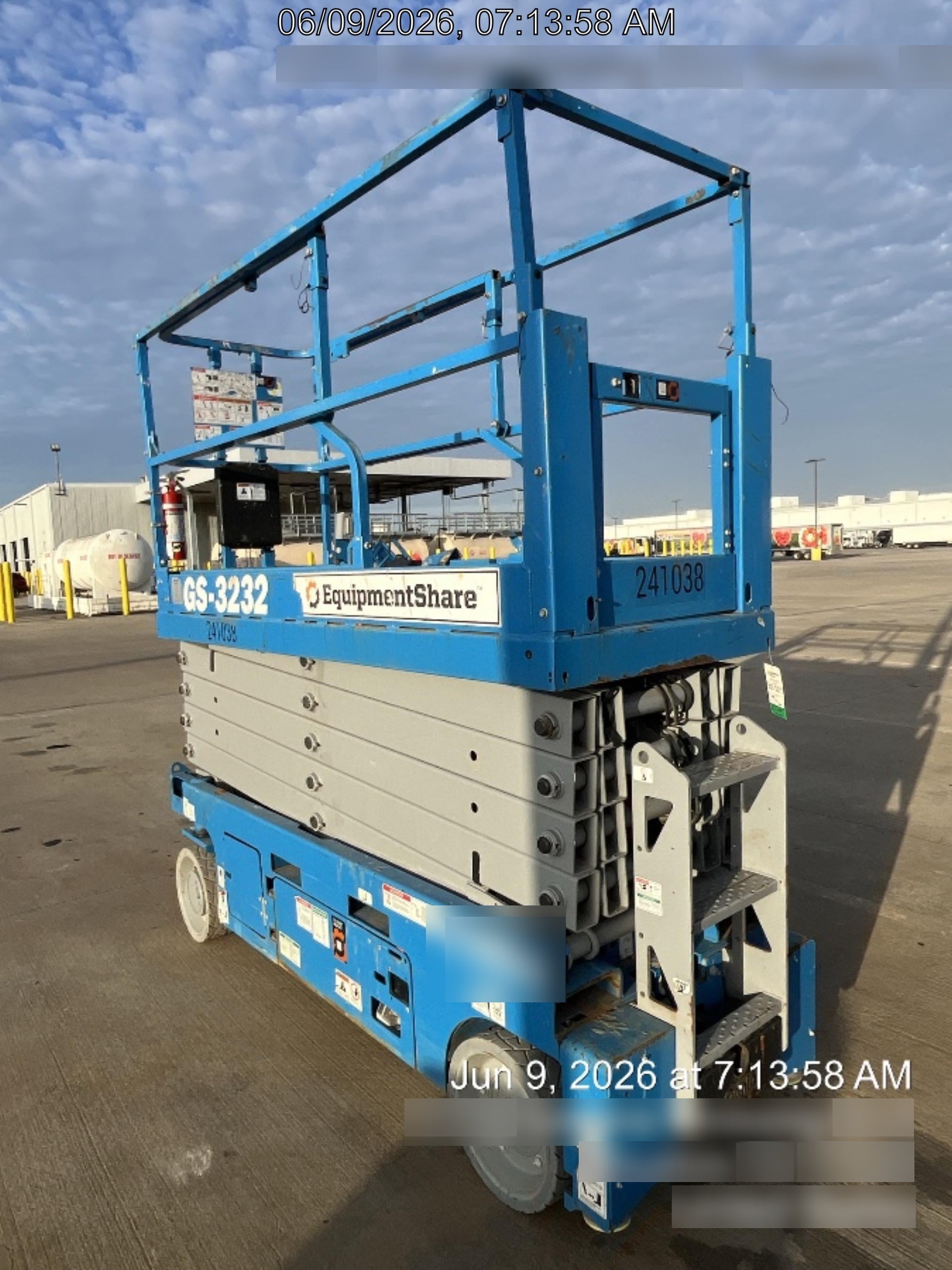 2022 GENIE GS-3232