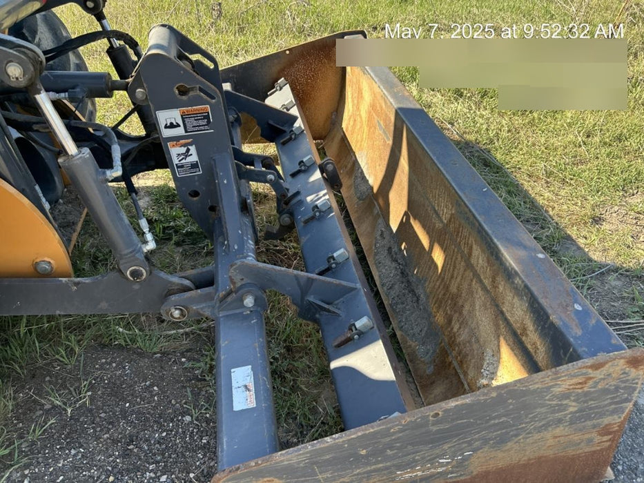 2019 Case 570N EP Canopy, 4WD, GP Front Bucket, Dual Tilt Cylinder, 84" Box Blade w/ Scarifier, Wheel Weights, Beacon