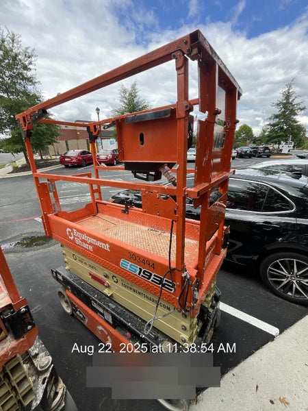 2023 JLG ES1932