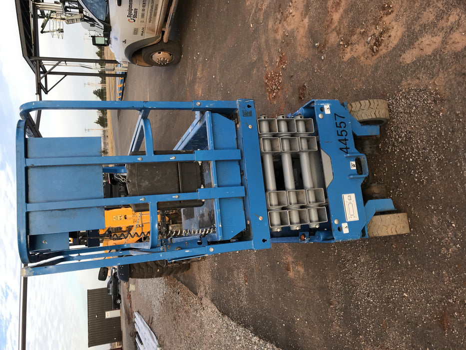 2019 Genie GS-1930 Fixed rails with chain Entry