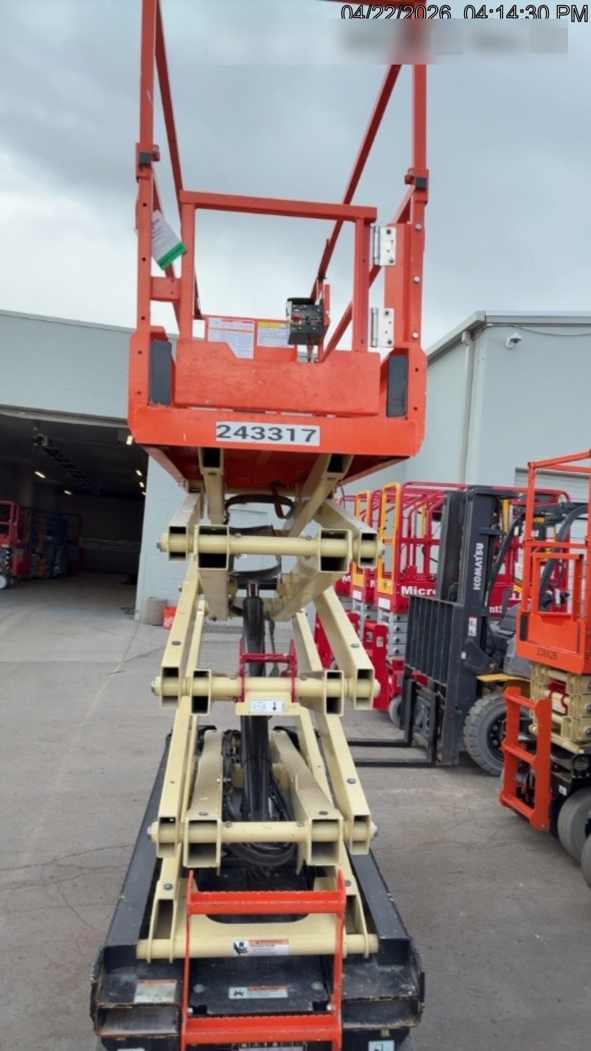 2022 JLG ES2632