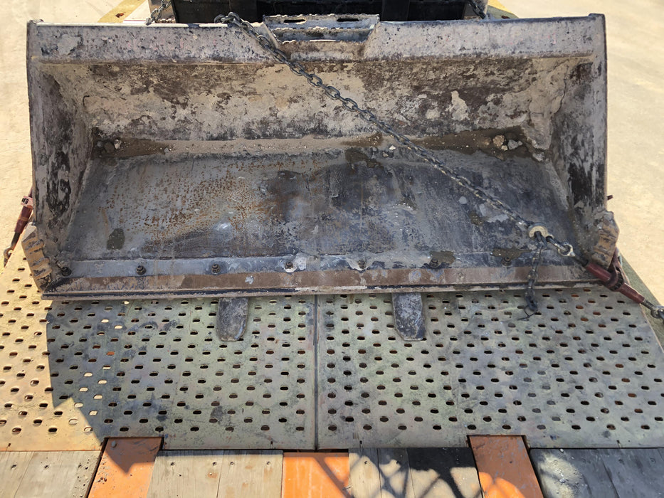 2019 Takeuchi TL8 Cab, Heat/AC, Defroster, 15" Wide Rubber Tracks, Back-up Alarm, Front & Rear Working Lights, Auxiliary Hydraulics, Two-Speed Travel, Electronic Monitoring System, Hydraulic Universal Quick Hitch 76" HD Dirt Bucket with 8 Teeth, 20.3 cubic feet Capacity