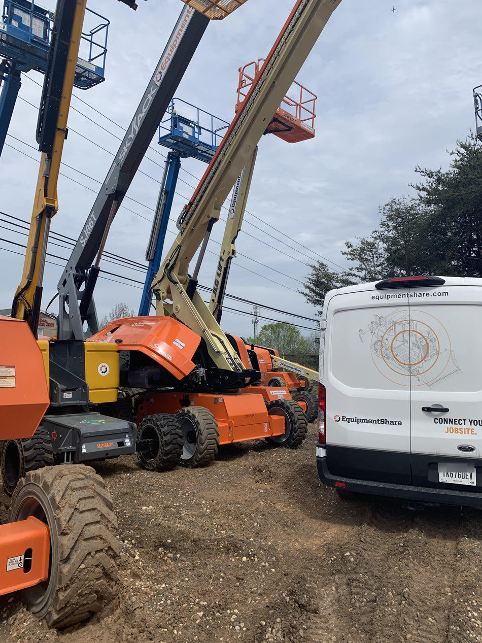 2022 JLG 660SJ