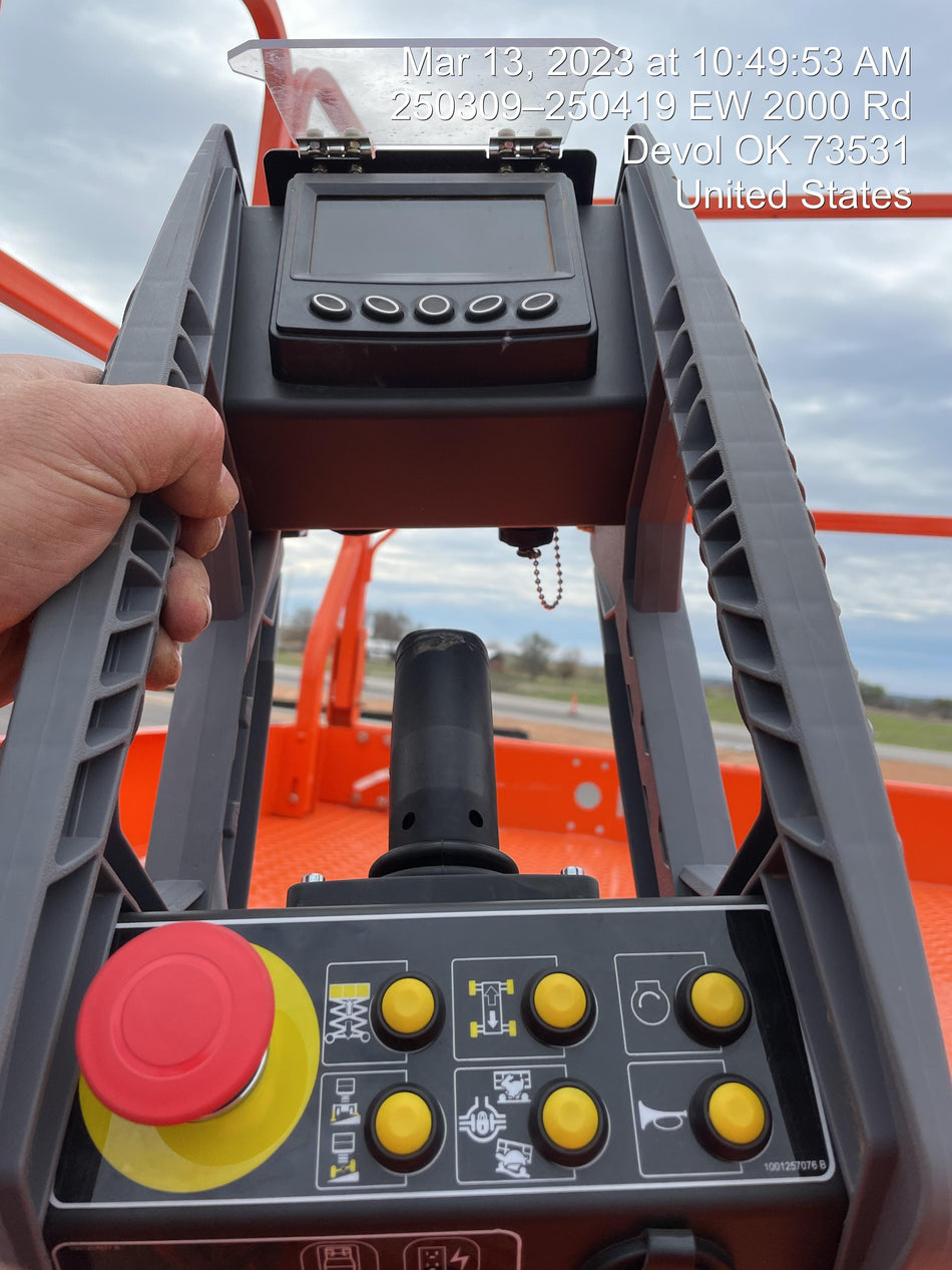 2022 JLG RT4069