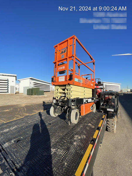 2022 JLG ES1932