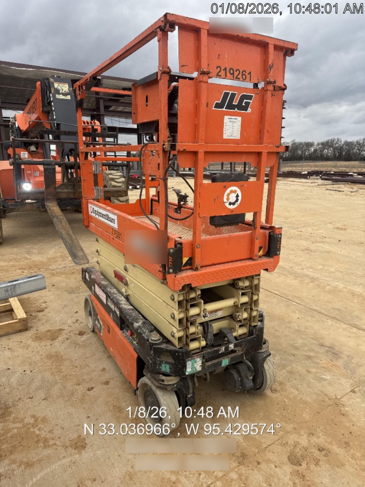 2022 JLG ES1932