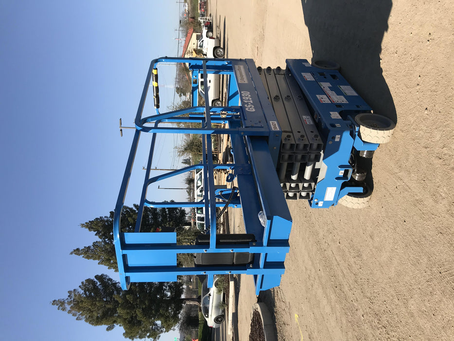 2019 Genie GS-1930 Half Height Swing Gate, 800W Inverter