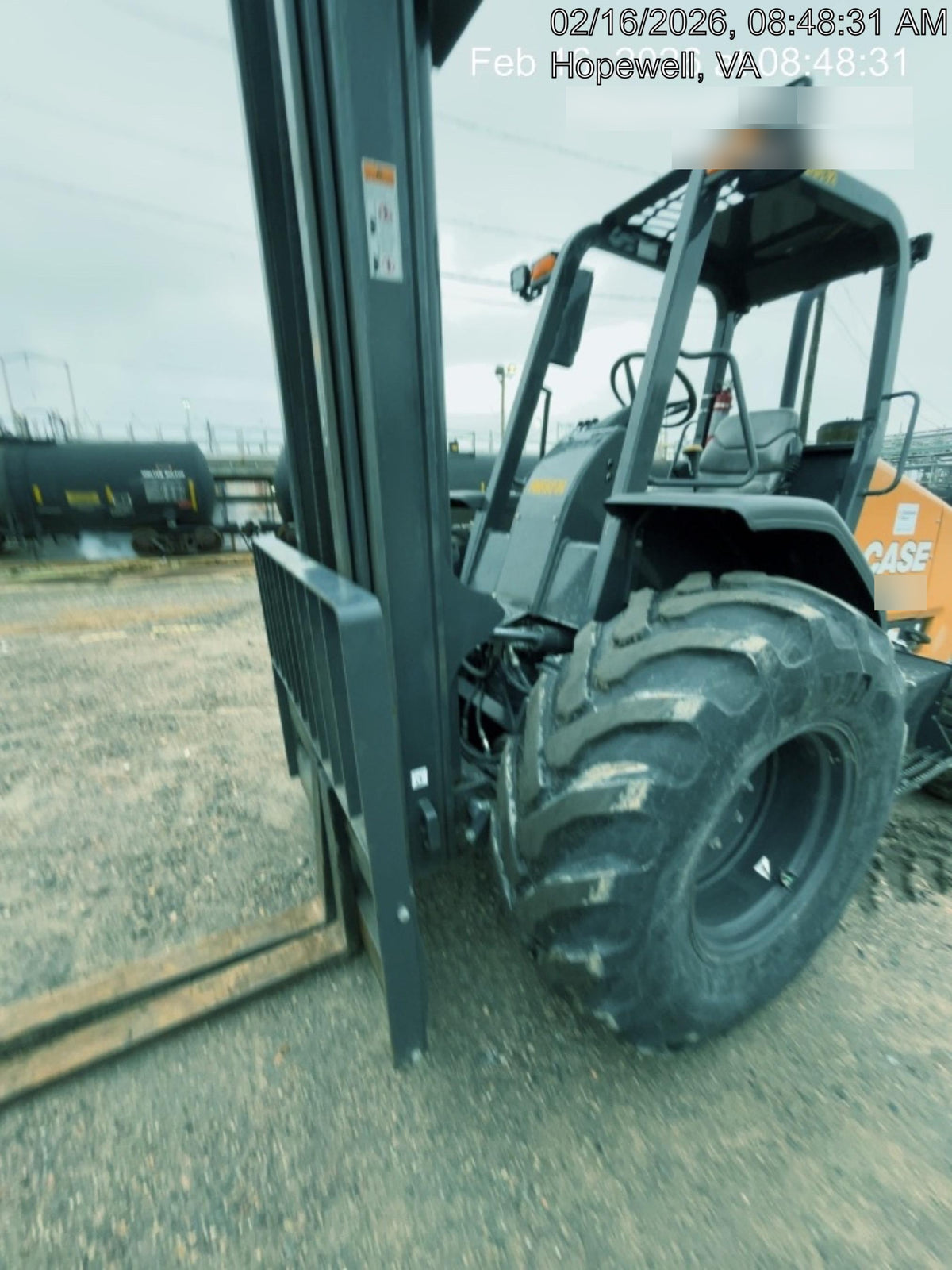 2023 CASE 588H