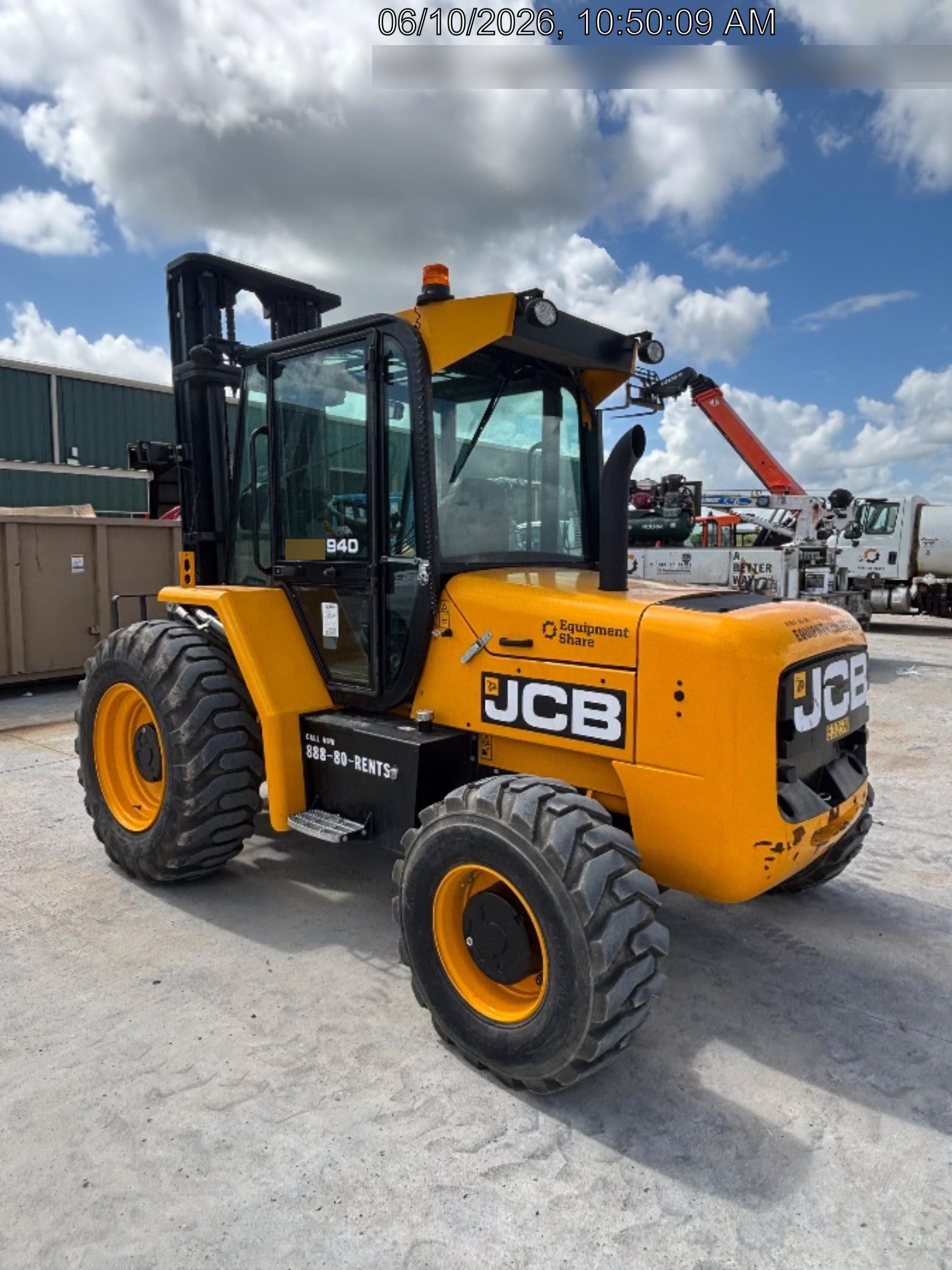 2025 JCB 940-4