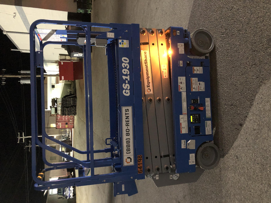 2020 Genie GS-1930 Solid Non Marking Tires, Beacon, Folding rails with half height swing gate