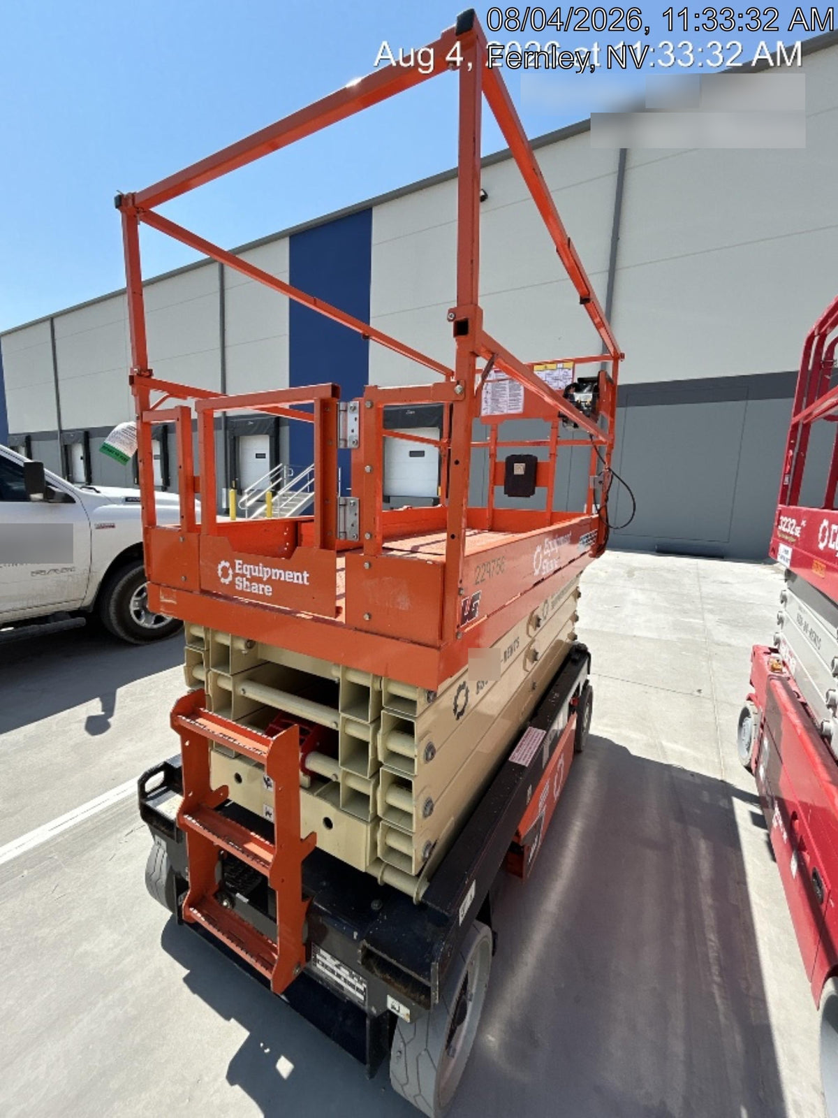 2022 JLG ES3246