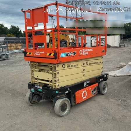 2022 JLG ES3246