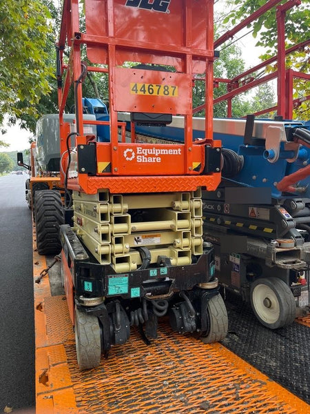 2024 JLG ES1932