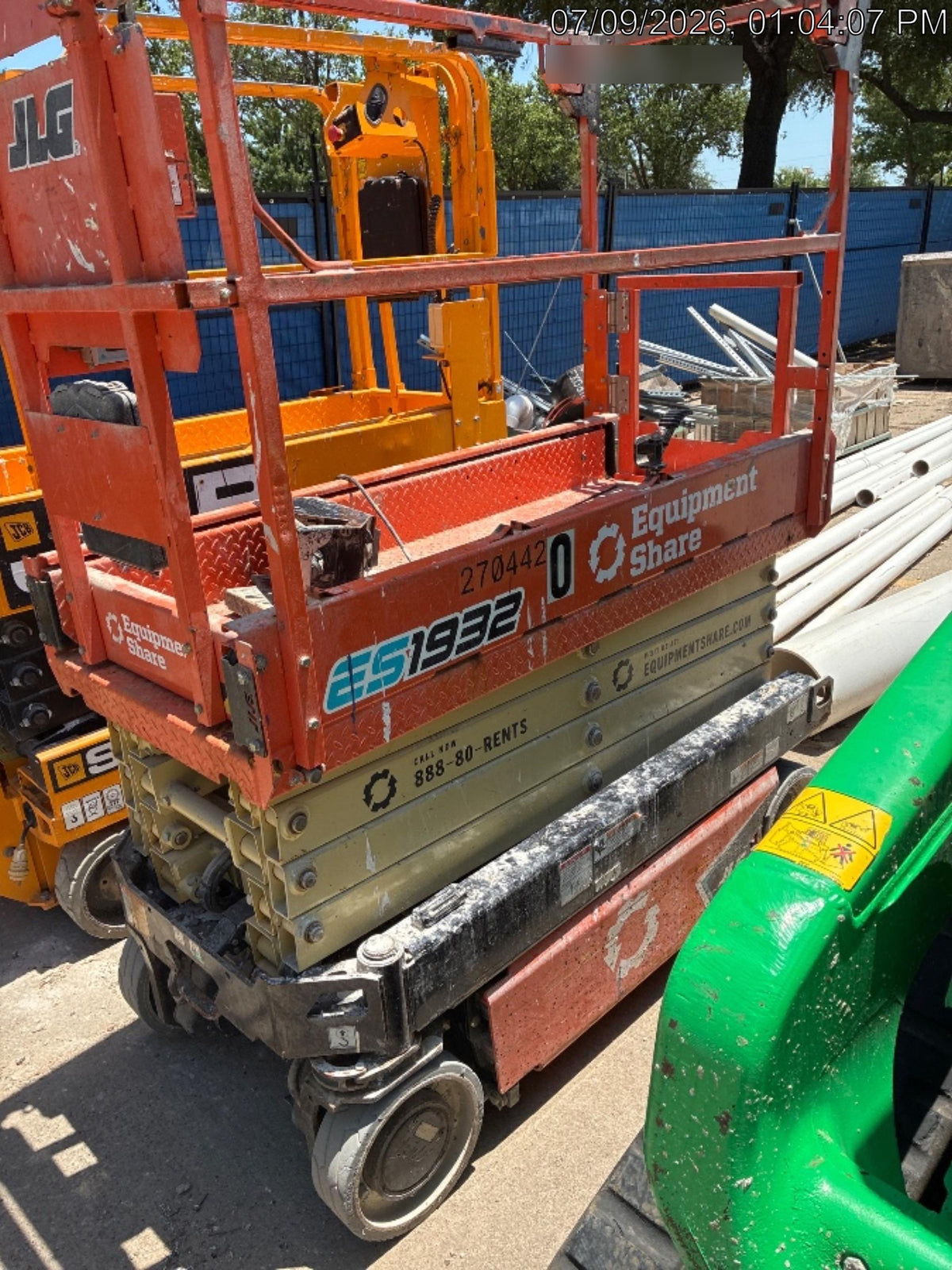 2022 JLG ES1932