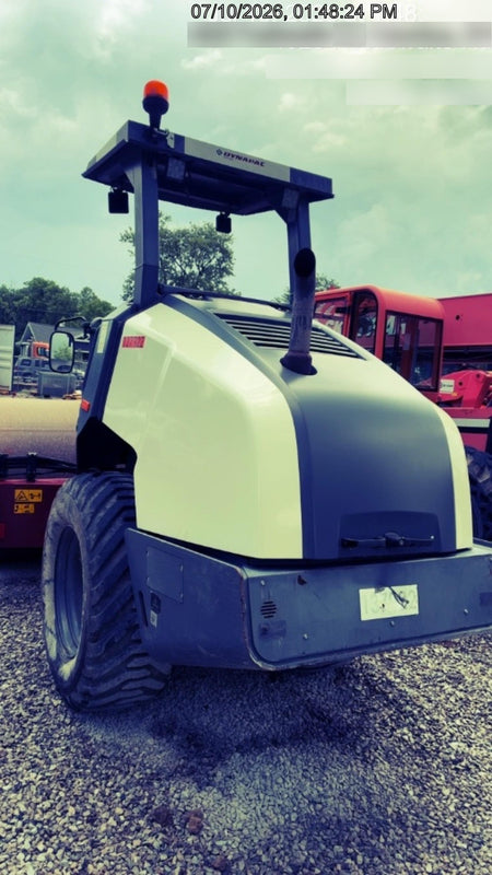 2021 DYNAPAC CA1400D