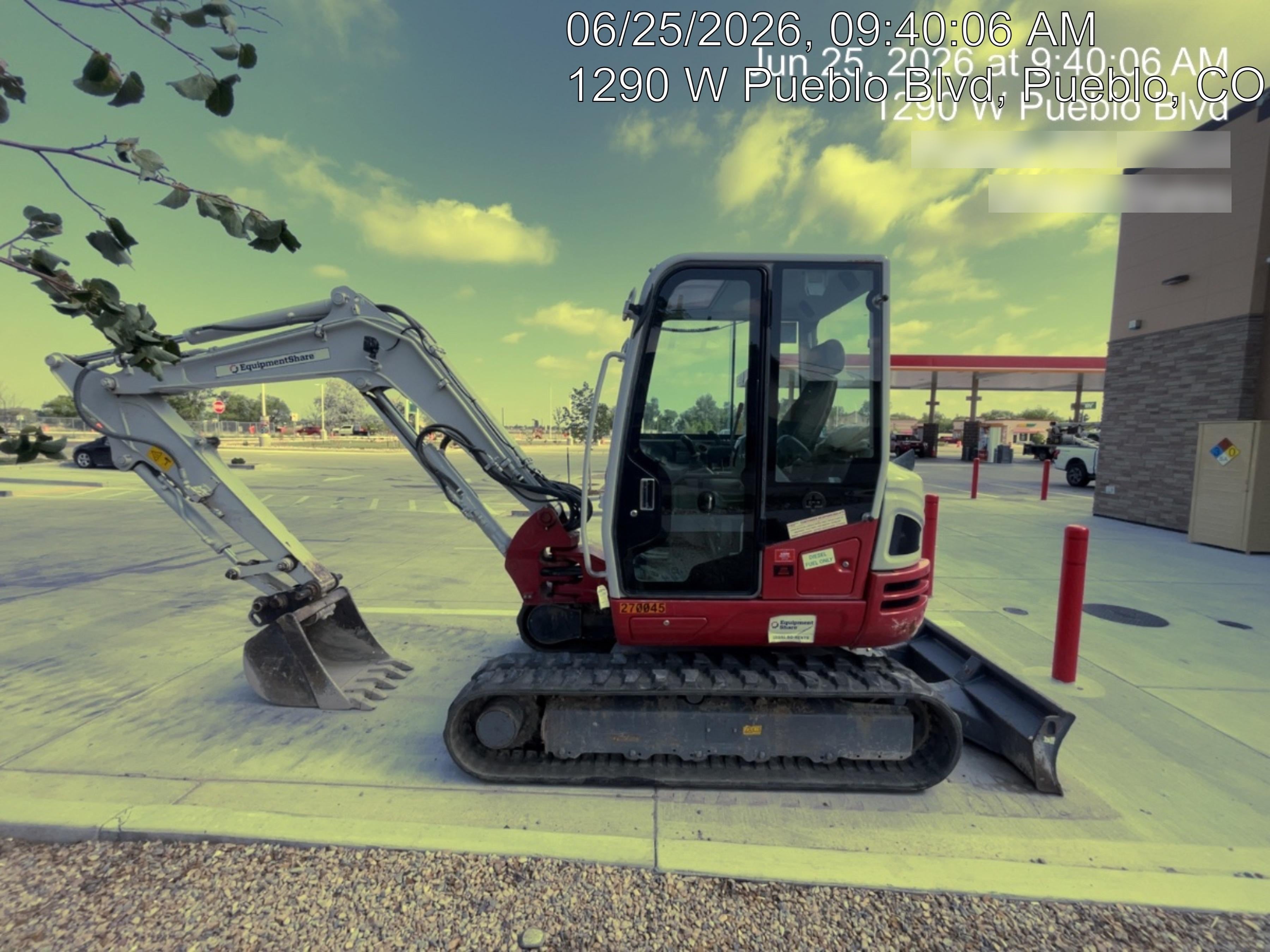 2022 TAKEUCHI TB250-2CR