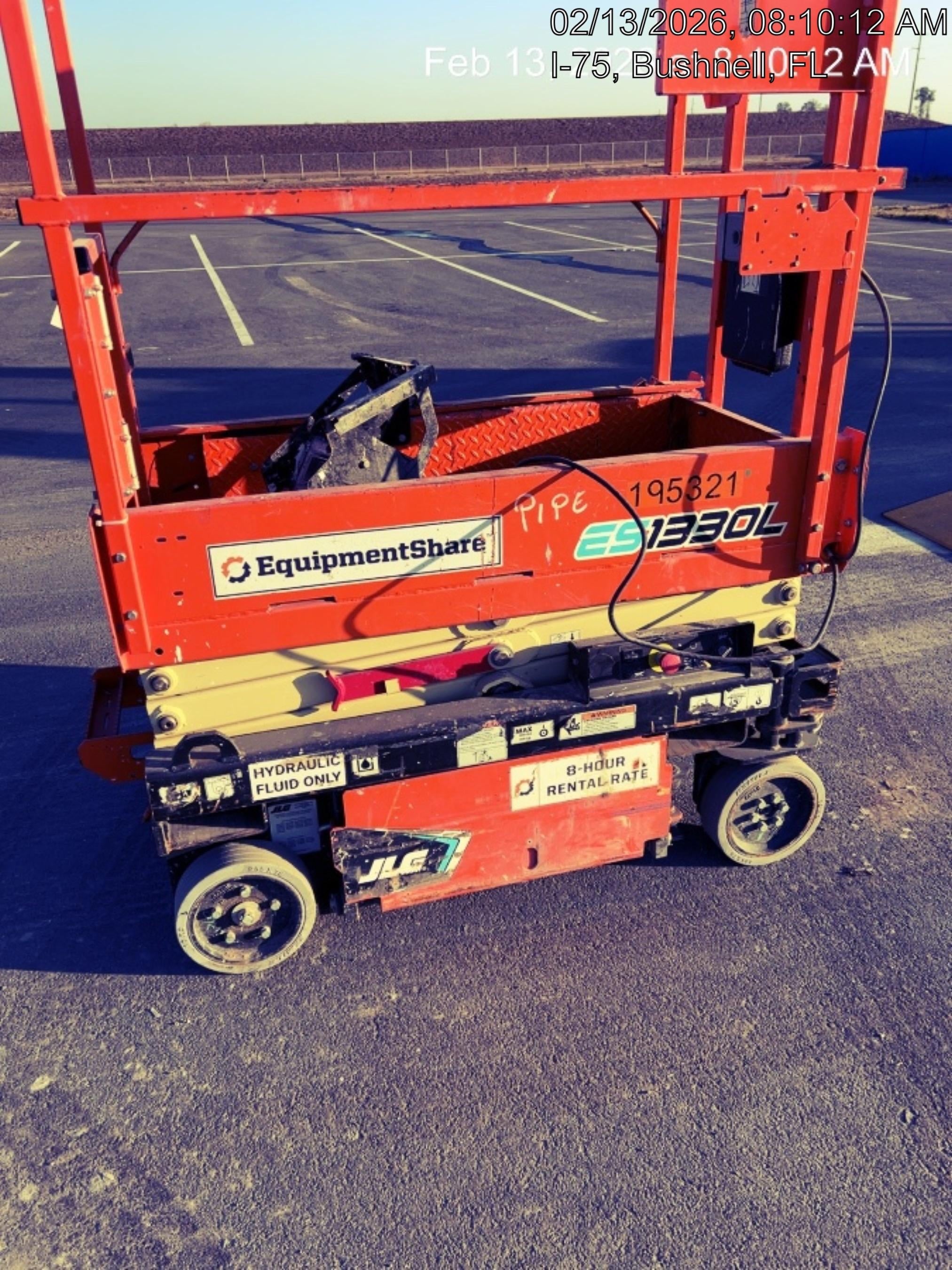 2021 JLG ES1330L