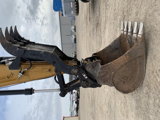 2020 Sany SY215 QH Coupler, Coupler Kit