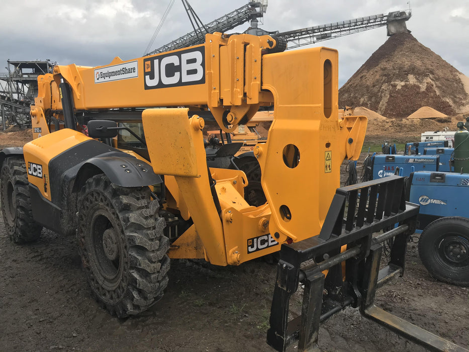 2019 JCB 512-56