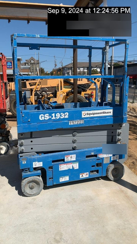 2021 GENIE GS-1932