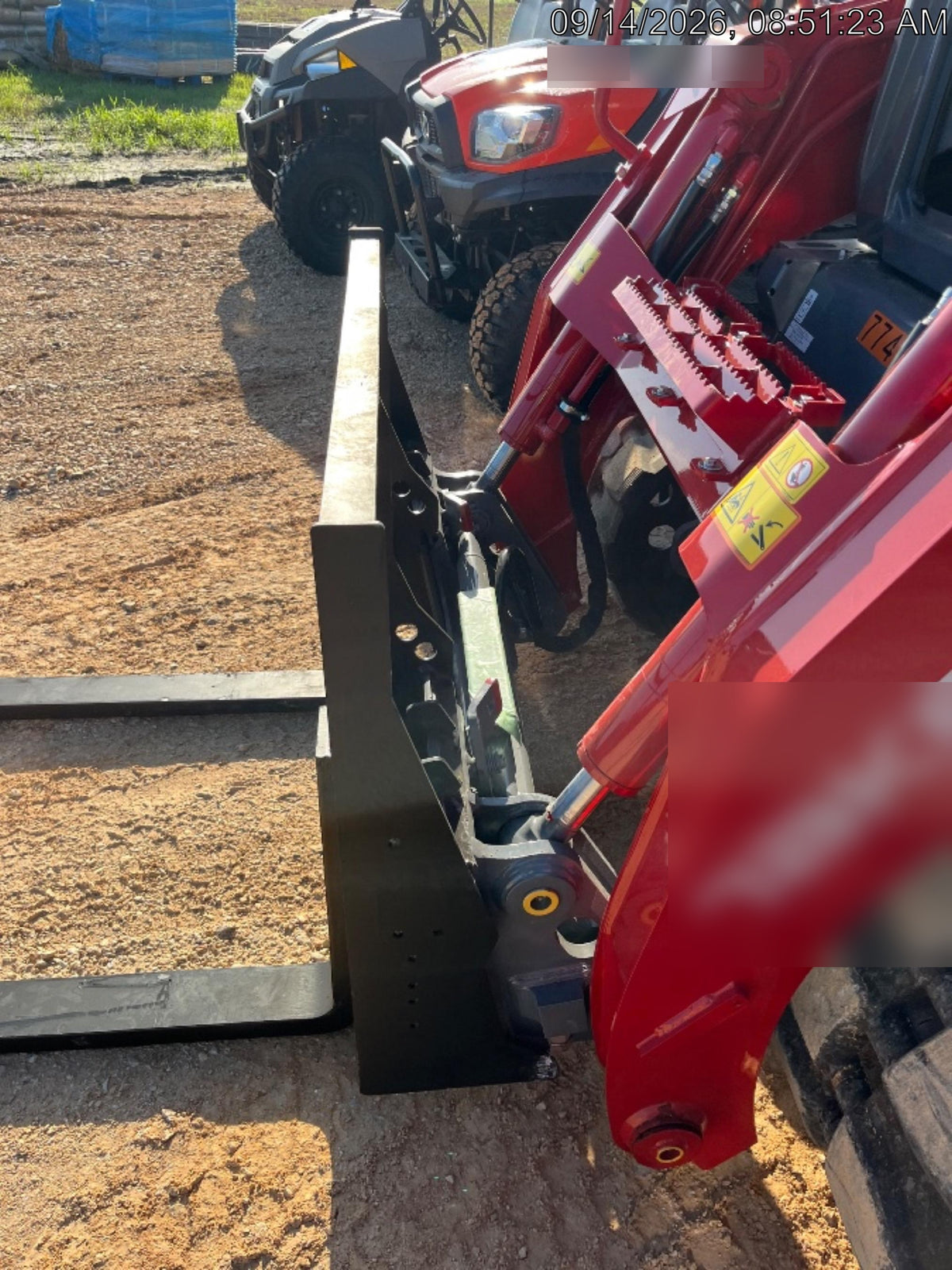 2026 ARROW MATERIAL HANDLING 72" Pallet Forks - Arrow