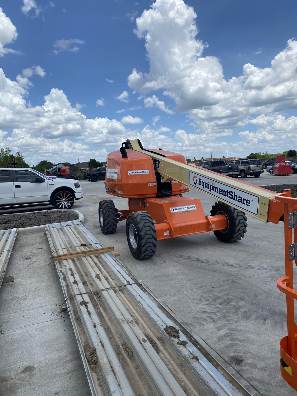 2022 JLG 460SJ