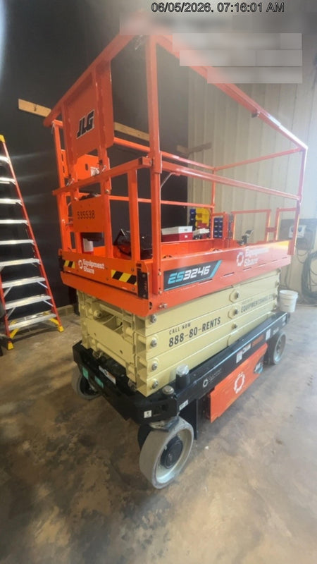 2025 JLG ES3246