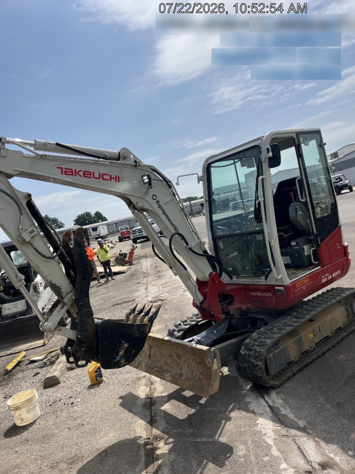 2025 TAKEUCHI TB235-2CR