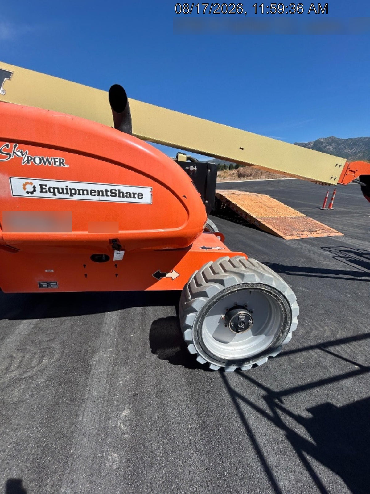 2019 JLG 600AJ