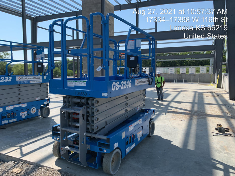 2020 Genie GS-3246 Standard, Folding full height swing gate