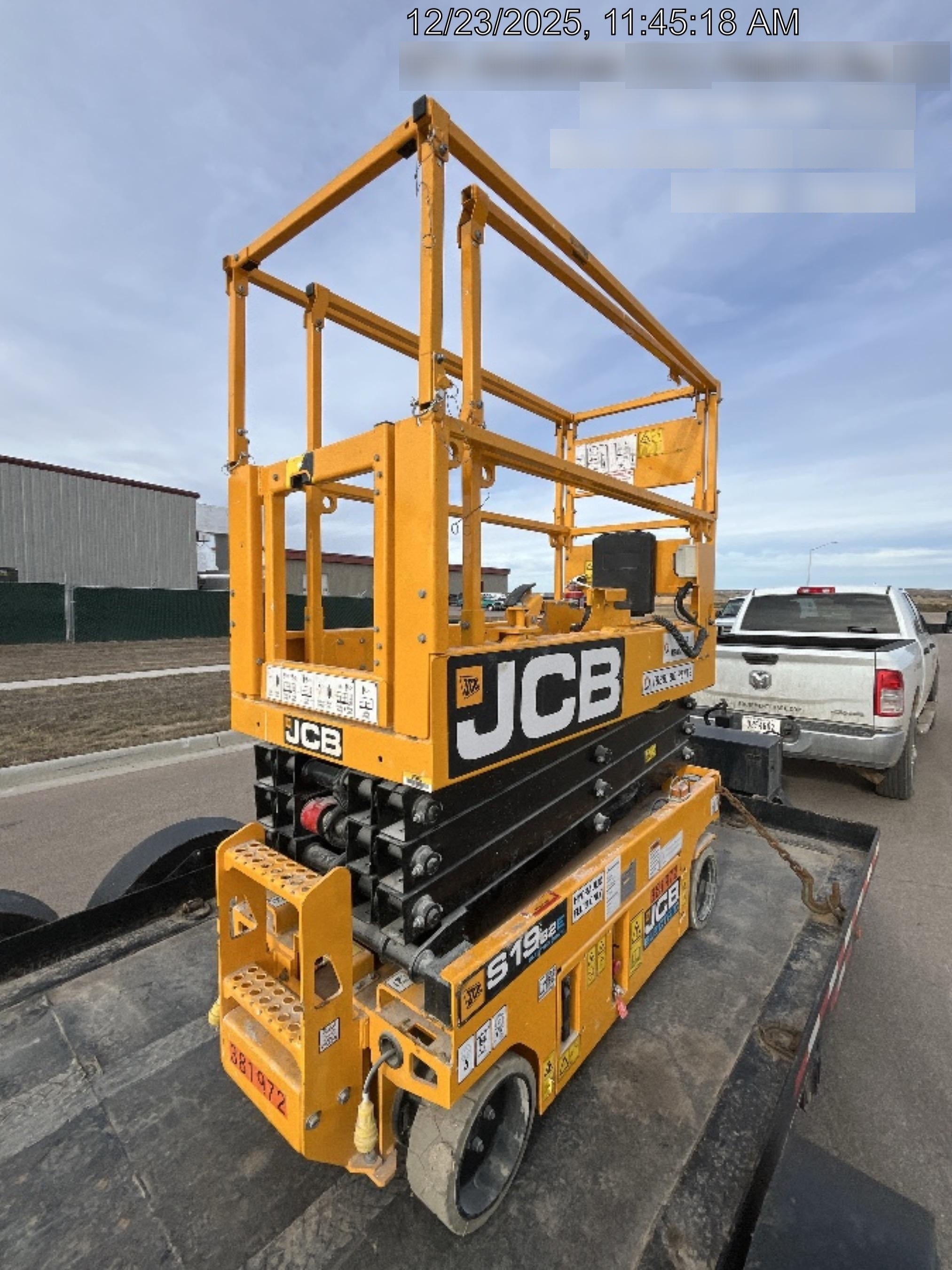 2024 JCB S1932E
