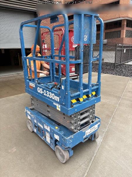 2021 GENIE GS-1330m
