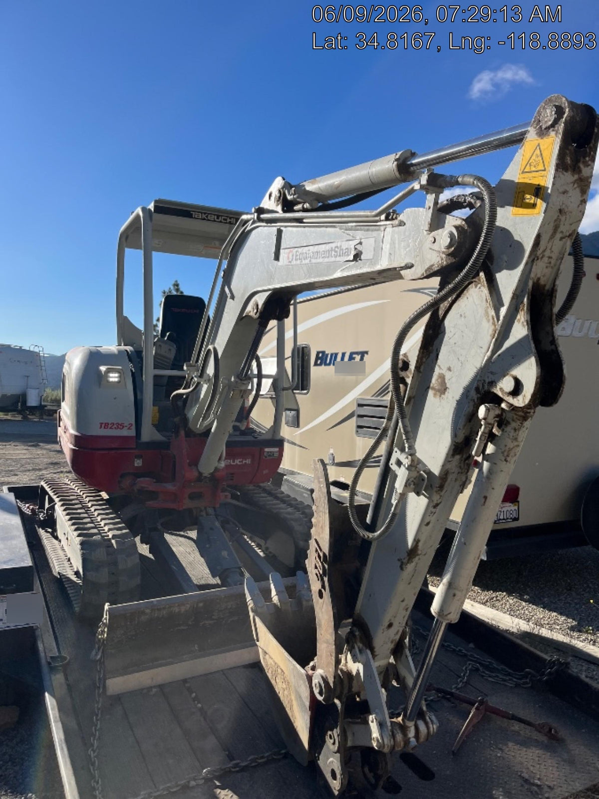 2024 TAKEUCHI TB235-2R