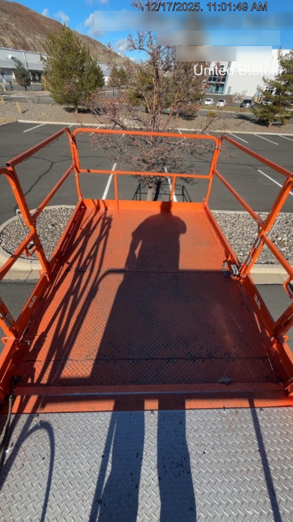 2019 JLG 430LRT