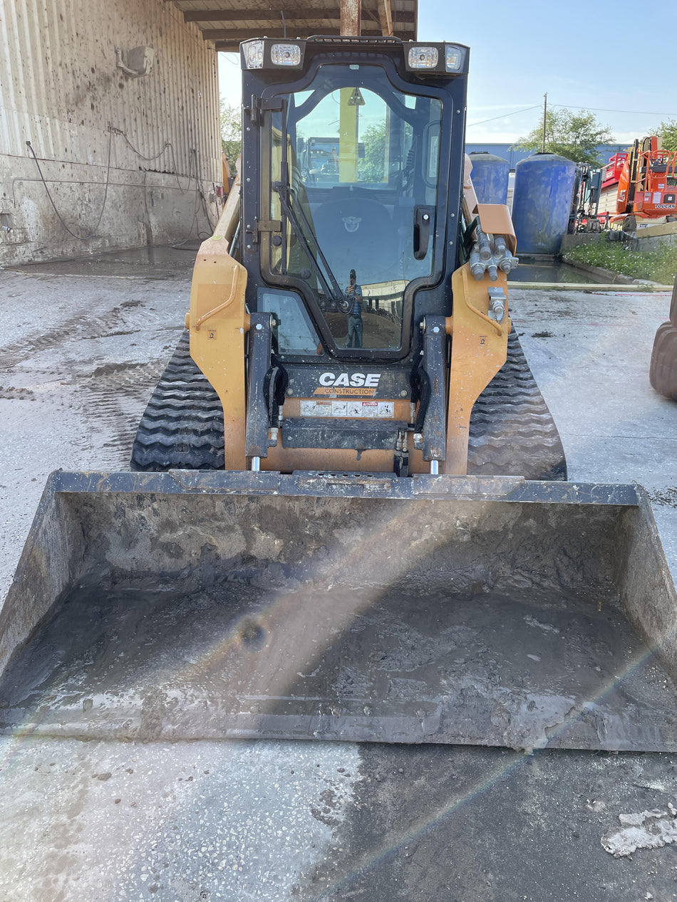 2021 CASE TV370B