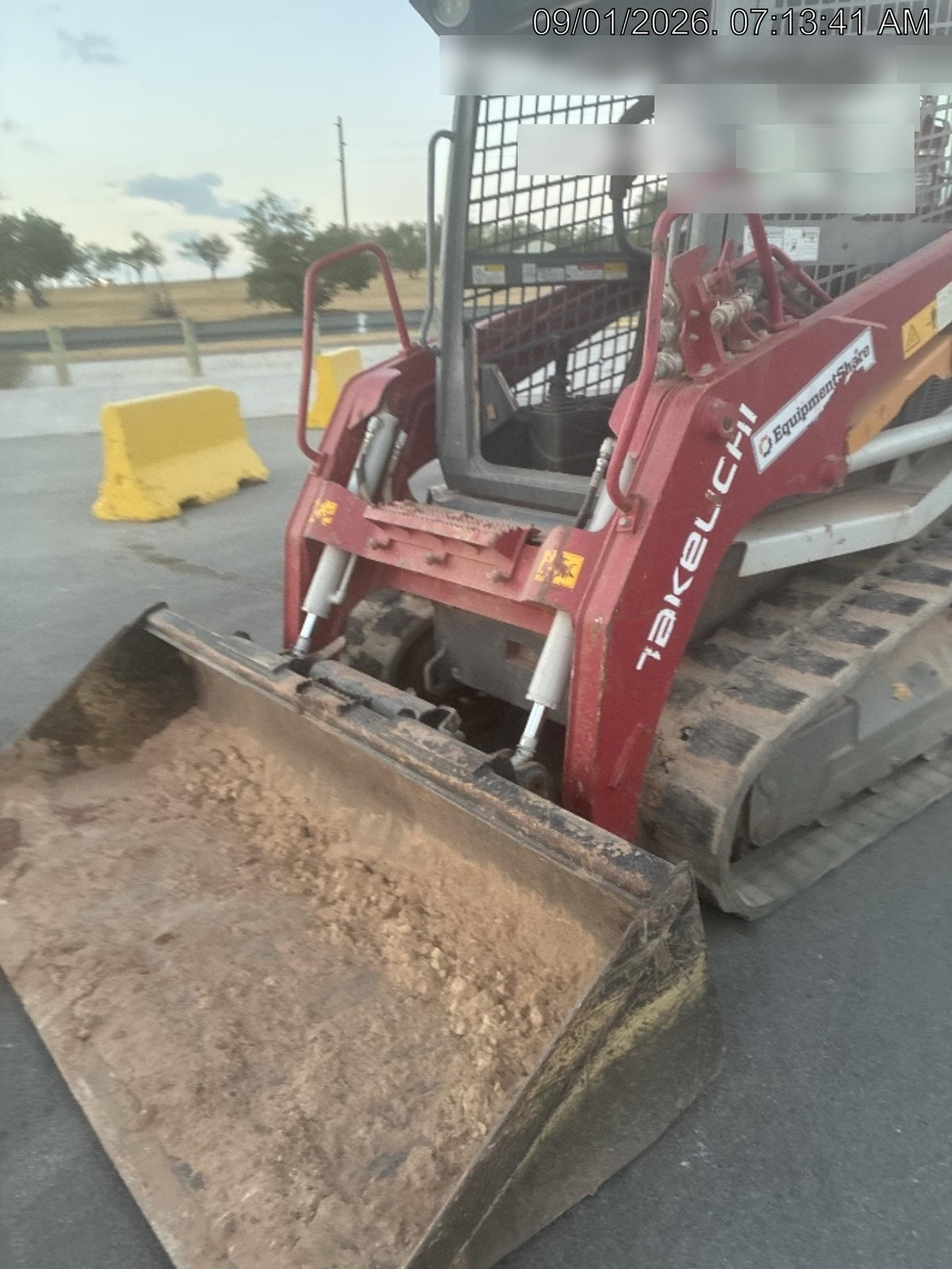 2020 Takeuchi TL8R2-R Canopy, Manual QC