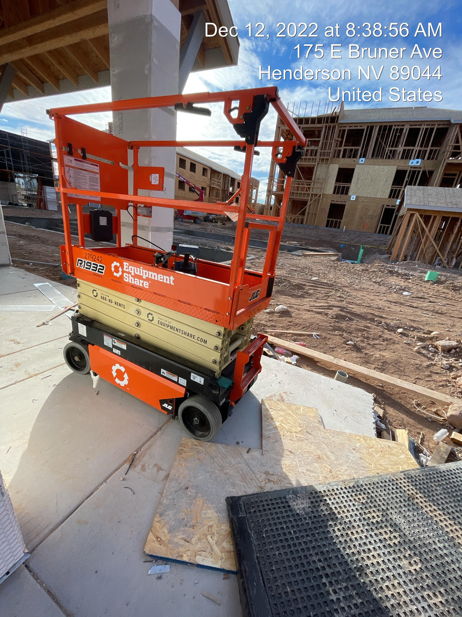 2022 JLG R1932