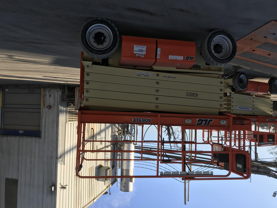 2019 JLG 4069LE Solid Non Marking Tires, Rotating Beacon
