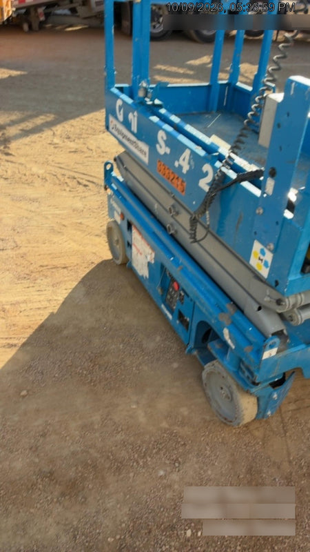 2023 GENIE GS-1432