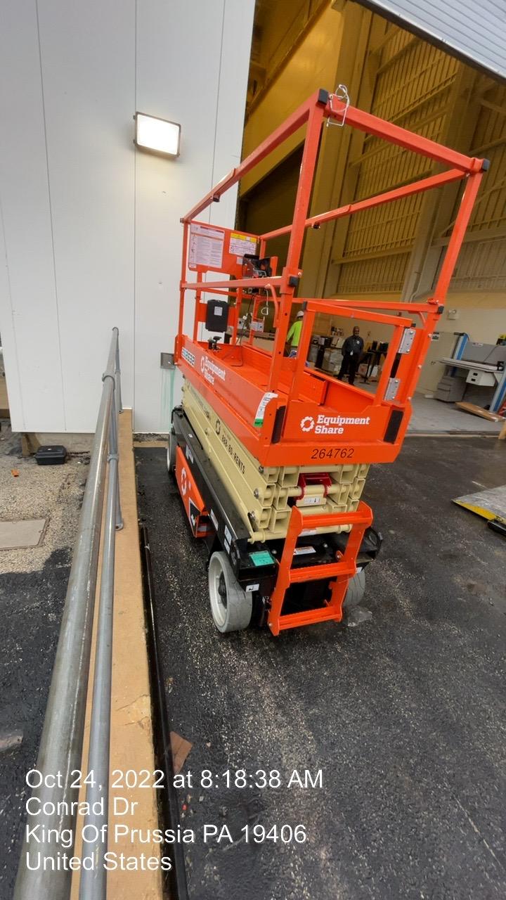 2022 JLG ES2632