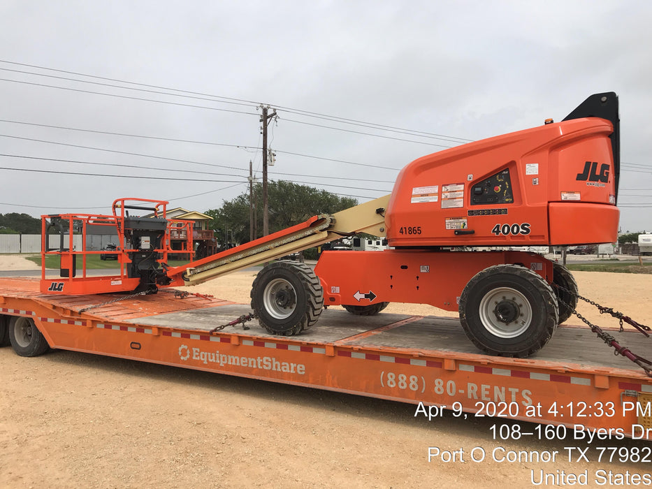 2019 JLG 400S
