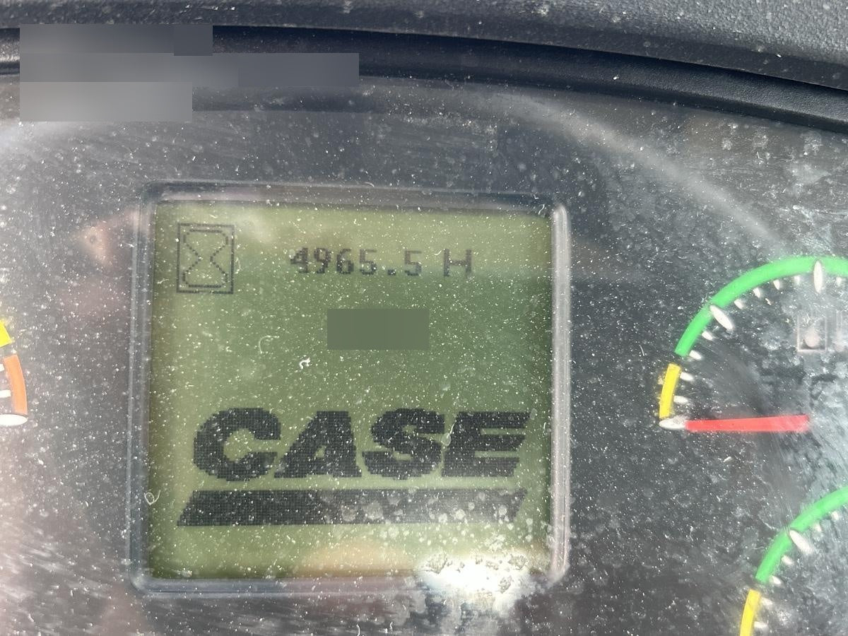 2016 Case 821F CLOSED CAB, JRB 418 STYLE HYD COUPLER
