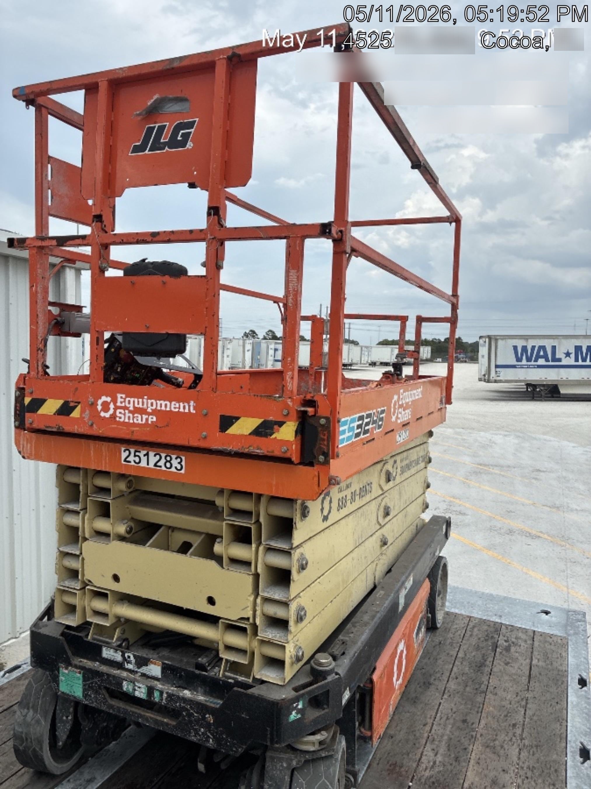 2022 JLG ES3246