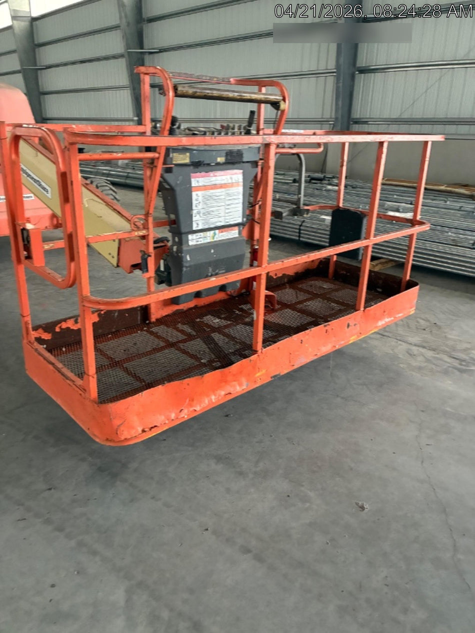 2019 JLG 400S