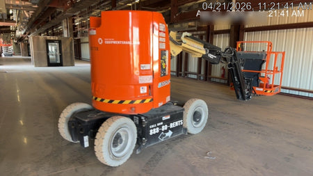 2025 JLG E300AJP