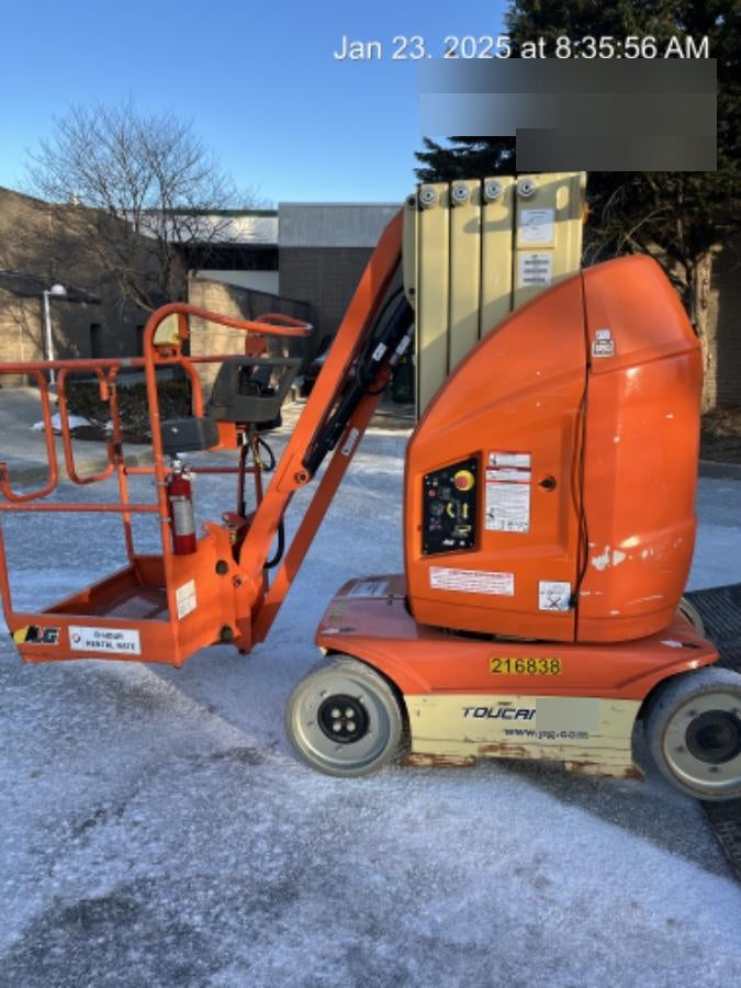 2022 JLG 26E