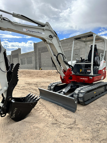 2023 TAKEUCHI TB250-2R
